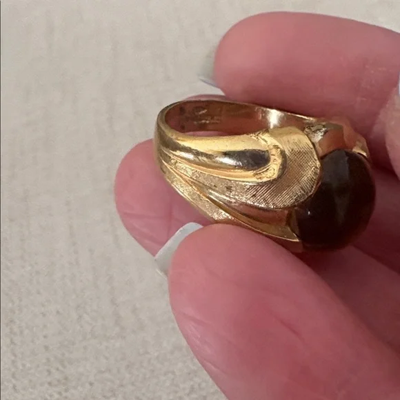 Vintage Tiger Eye Ring - Picture 8 of 12